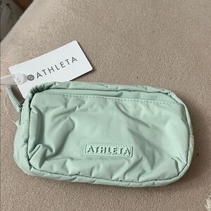 Athleta Green Cosmetic Bag Lightweight Sporty Design